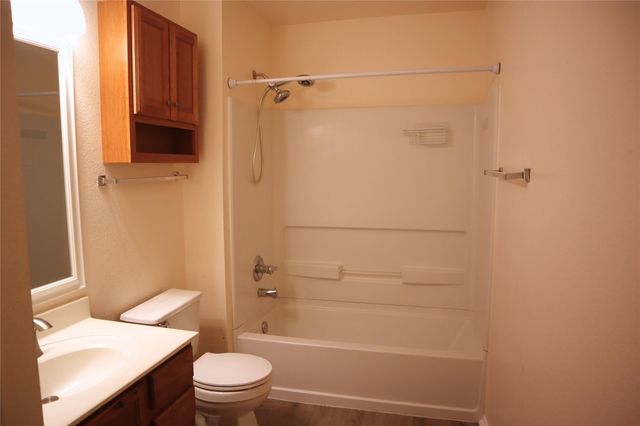 209 Sunny Brook DR, Leander, TX 78641