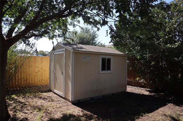 209 Sunny Brook DR, Leander, TX 78641