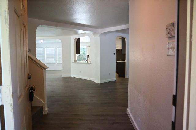 209 Sunny Brook DR, Leander, TX 78641