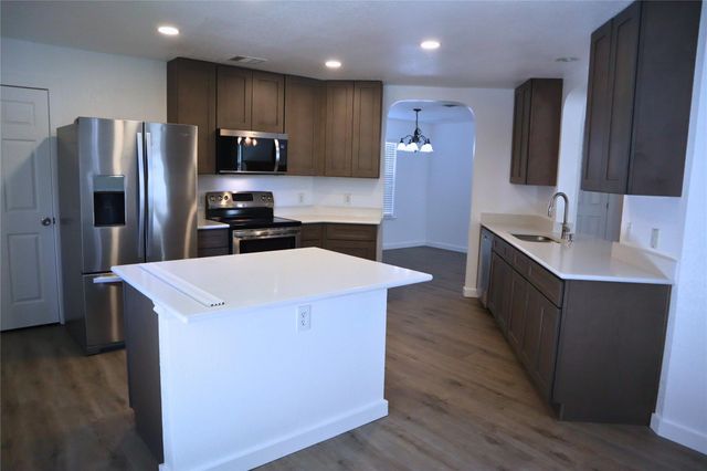 209 Sunny Brook DR, Leander, TX 78641