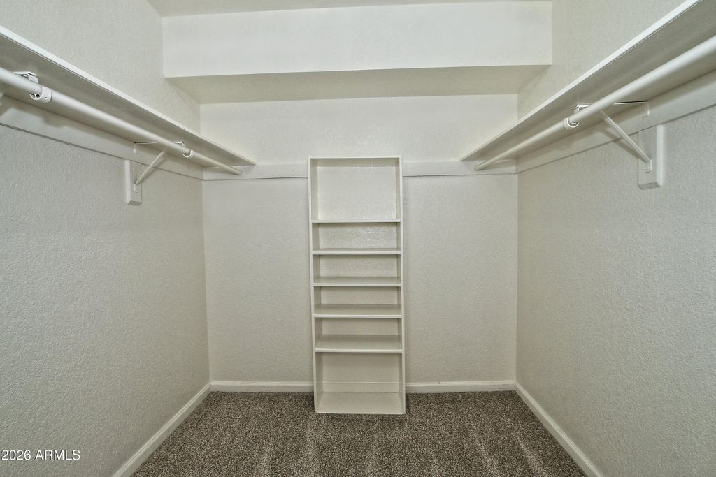 Image 15 of property listing at 1938 E DIAMOND Drive, Tempe, AZ 85283