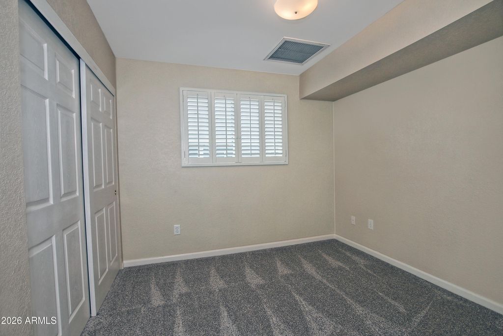 Image 21 of property listing at 1938 E DIAMOND Drive, Tempe, AZ 85283