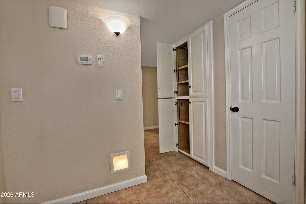 Image 23 of property listing at 1938 E DIAMOND Drive, Tempe, AZ 85283