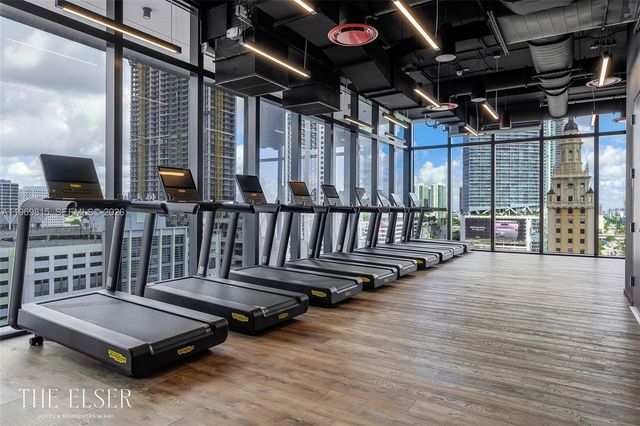 398 NE 5th St 3811, Miami, FL 33132