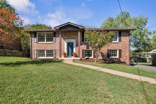 172 Bonnafield Dr, Hermitage, TN 37076