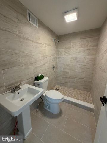 647 KERPER ST, Philadelphia, PA 19111
