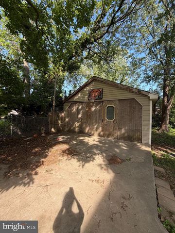 647 KERPER ST, Philadelphia, PA 19111