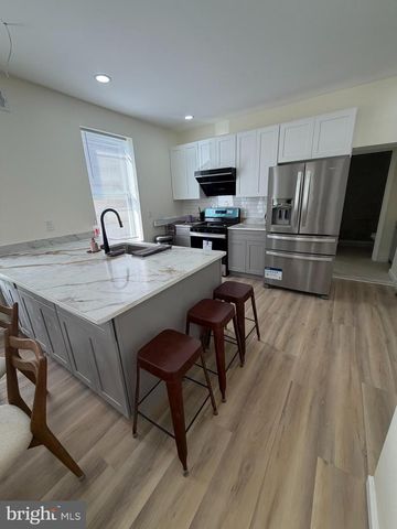647 KERPER ST, Philadelphia, PA 19111