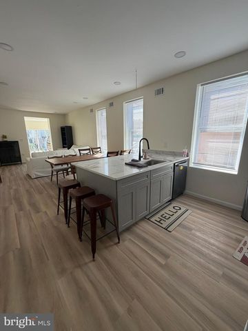 647 KERPER ST, Philadelphia, PA 19111