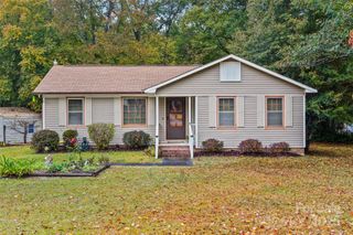 2215 Ross Cauthen Road, Lancaster, SC 29720