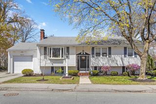 27 Sun Valley Dr, Braintree, MA 02184
