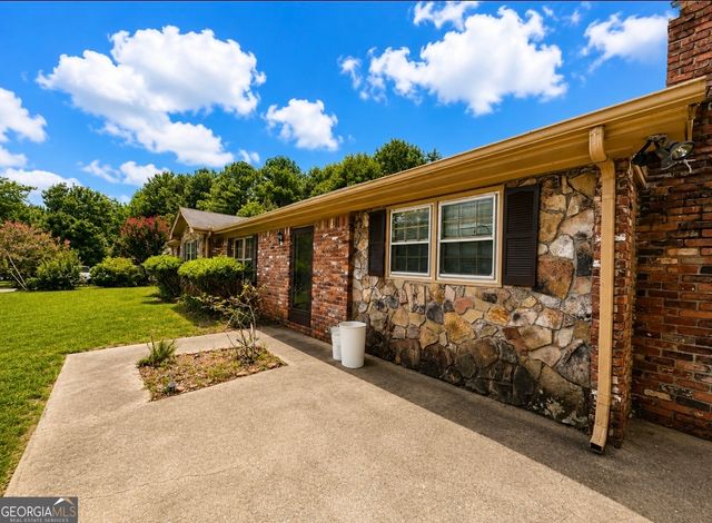 963 Rambling Rose Court NW, Conyers, GA 30012