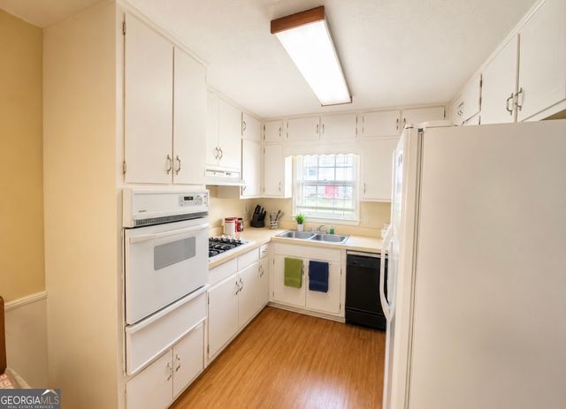 963 Rambling Rose Court NW, Conyers, GA 30012