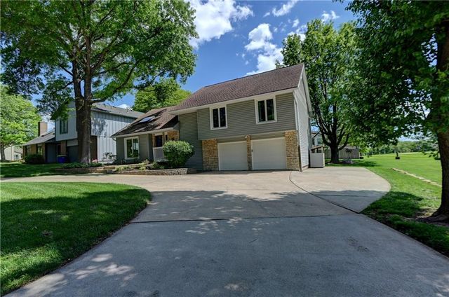 13505 W 78th Street, Lenexa, KS 66216
