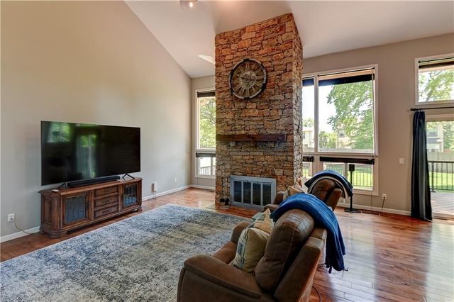 13505 W 78th Street, Lenexa, KS 66216