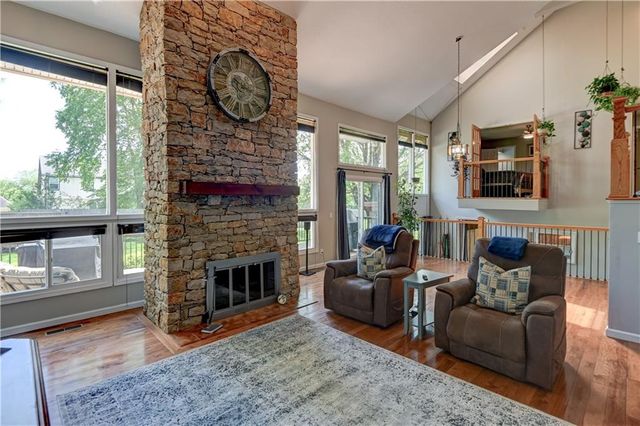 13505 W 78th Street, Lenexa, KS 66216