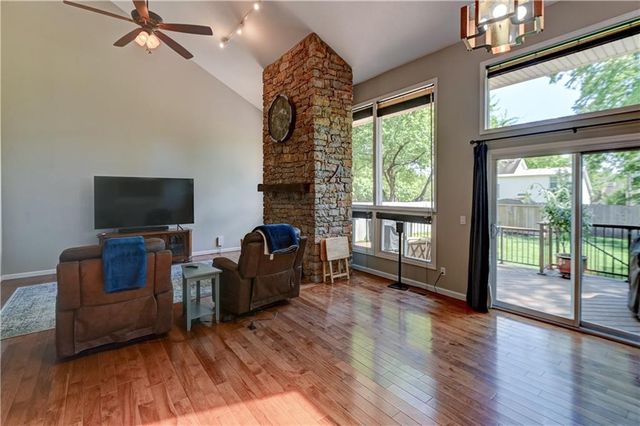 13505 W 78th Street, Lenexa, KS 66216