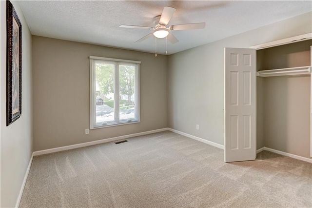 13505 W 78th Street, Lenexa, KS 66216