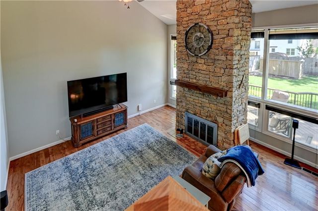 13505 W 78th Street, Lenexa, KS 66216