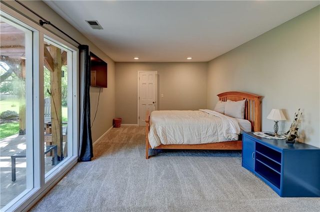 13505 W 78th Street, Lenexa, KS 66216