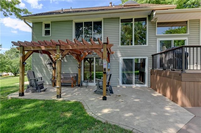 13505 W 78th Street, Lenexa, KS 66216