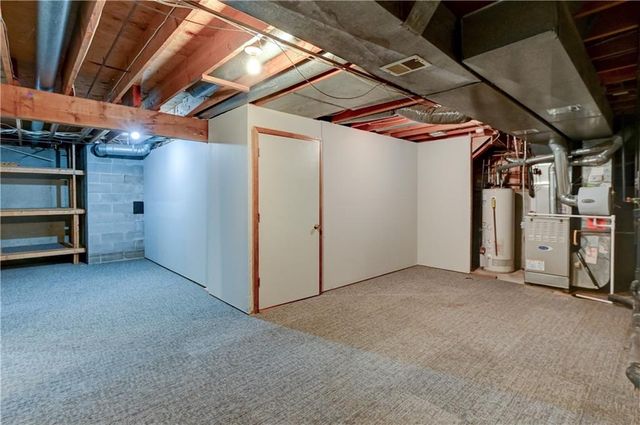 13505 W 78th Street, Lenexa, KS 66216
