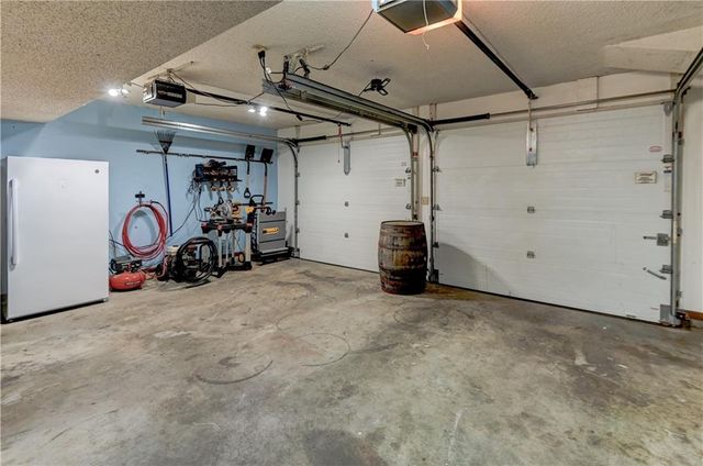 13505 W 78th Street, Lenexa, KS 66216