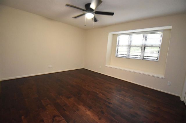 429 Sunset Drive, Dickinson, TX 77539
