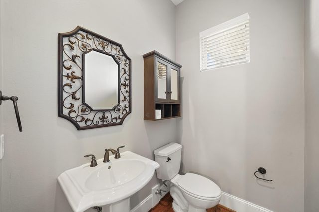 3808 Center Street A, Houston, TX 77007