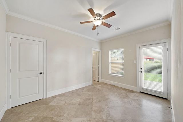 3808 Center Street A, Houston, TX 77007