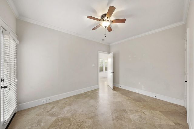 3808 Center Street A, Houston, TX 77007