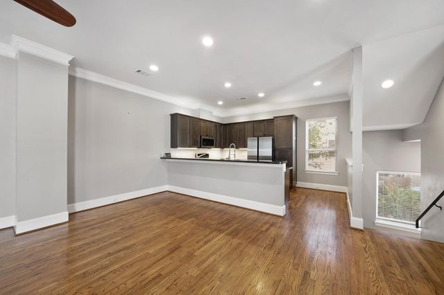 3808 Center Street A, Houston, TX 77007