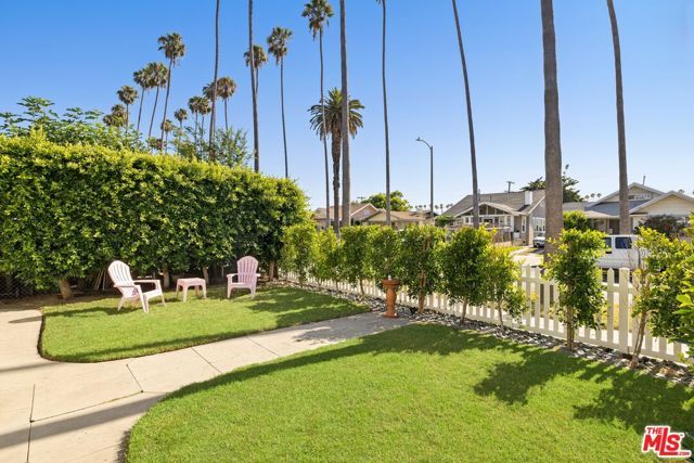 4820 S Van Ness Avenue, Los Angeles, CA 90062