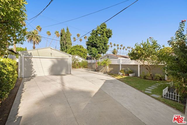 4820 S Van Ness Avenue, Los Angeles, CA 90062