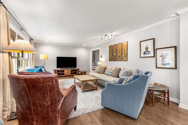 504 Kingswood Lane NW, Atlanta, GA 30305