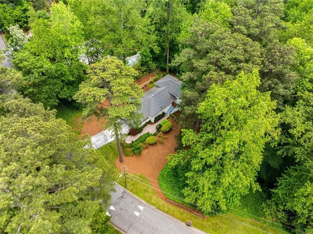 504 Kingswood Lane NW, Atlanta, GA 30305