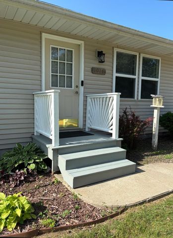 1010 Creek Road, Beaverton, MI 48612