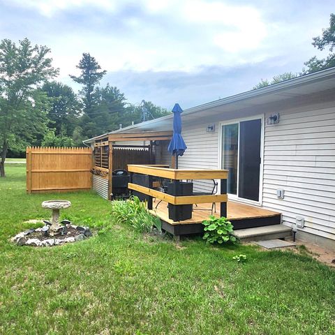 1010 Creek Road, Beaverton, MI 48612