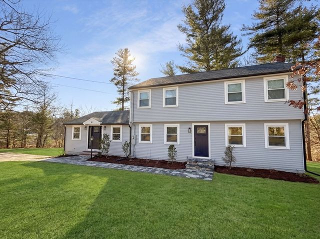 82 Pleasant St, Westford, MA 01886