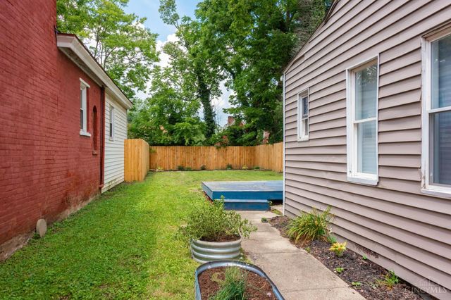 4211 Kirby Ave, Cincinnati, OH 45223