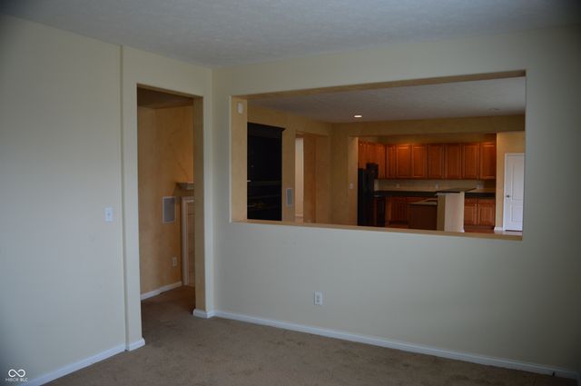 2582 Wineland Creek Drive, Carmel, IN 46074