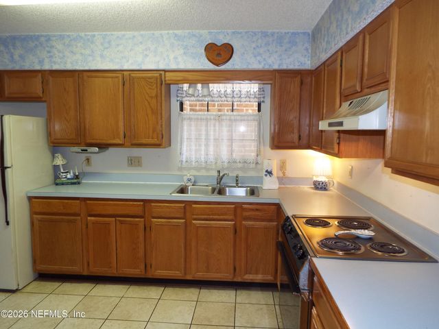 7688 TREE TOP Circle S, Jacksonville, FL 32244