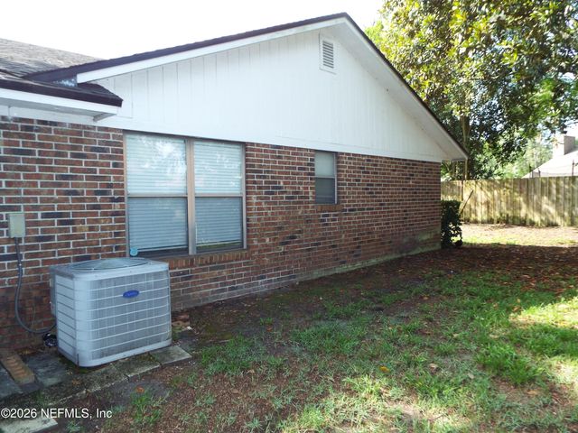 7688 TREE TOP Circle S, Jacksonville, FL 32244