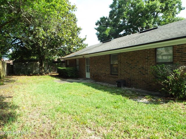 7688 TREE TOP Circle S, Jacksonville, FL 32244