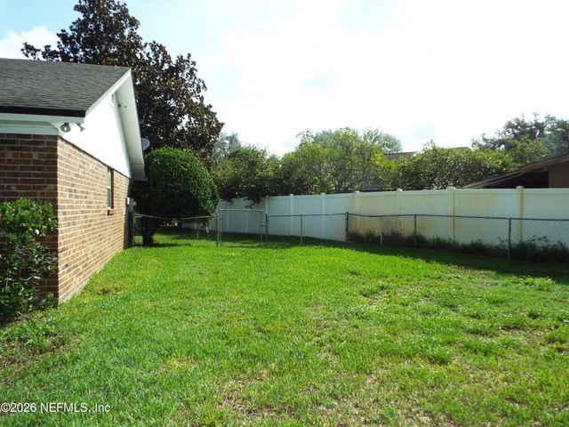 7688 TREE TOP Circle S, Jacksonville, FL 32244