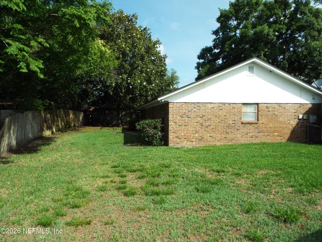 7688 TREE TOP Circle S, Jacksonville, FL 32244