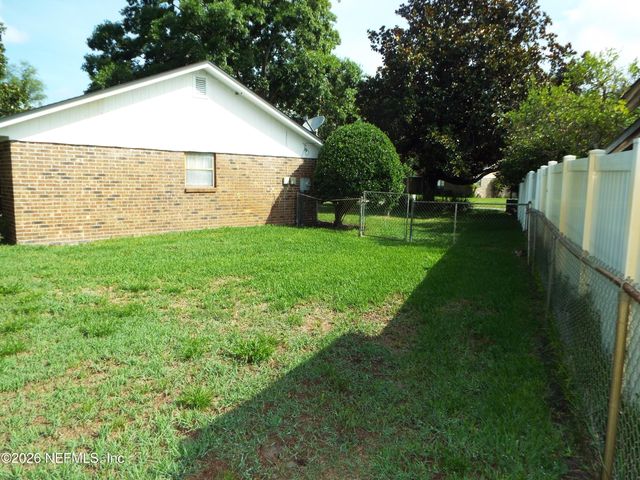 7688 TREE TOP Circle S, Jacksonville, FL 32244