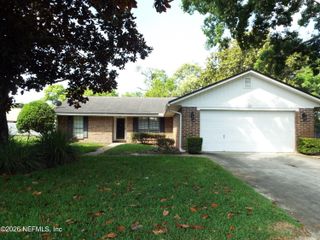 7688 TREE TOP Circle S, Jacksonville, FL 32244