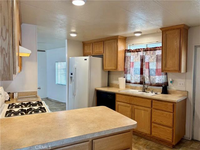 20843 Waalew C92, Apple Valley, CA 92307