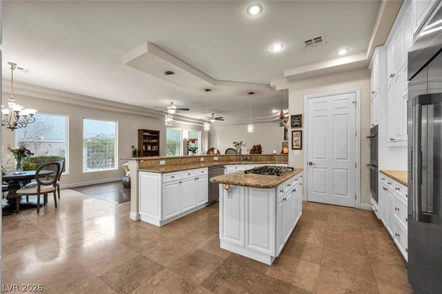 2269 Casa Bella Court, Las Vegas, NV 89117